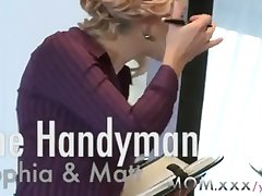 YouPorn - Old woman MILF seduces be transferred to handyman