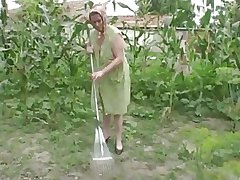 Granny anal outdoor fucking